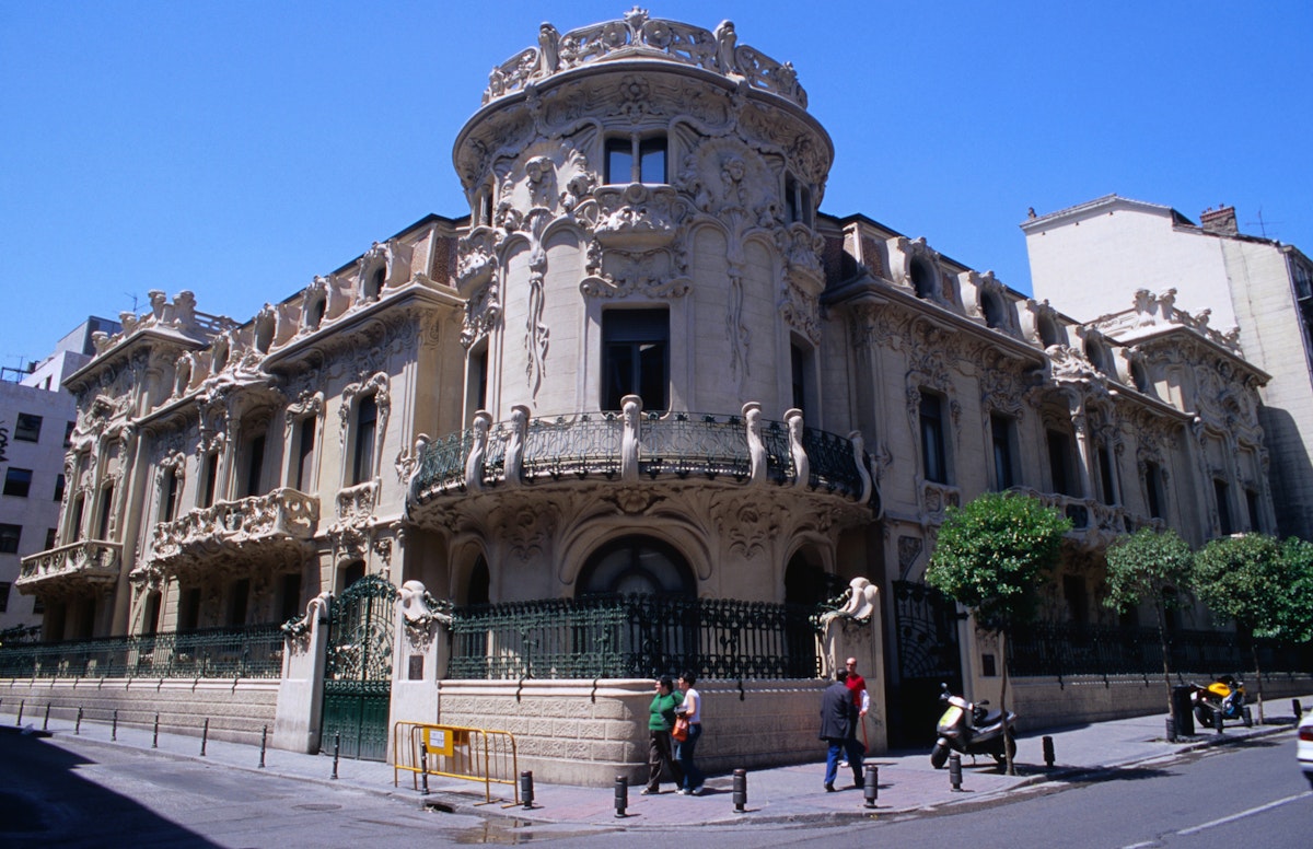 Exterior of Sociedad General de Autores y Editores building, Malasana.