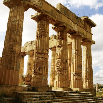 'Temple of Hera' Greek ruin.