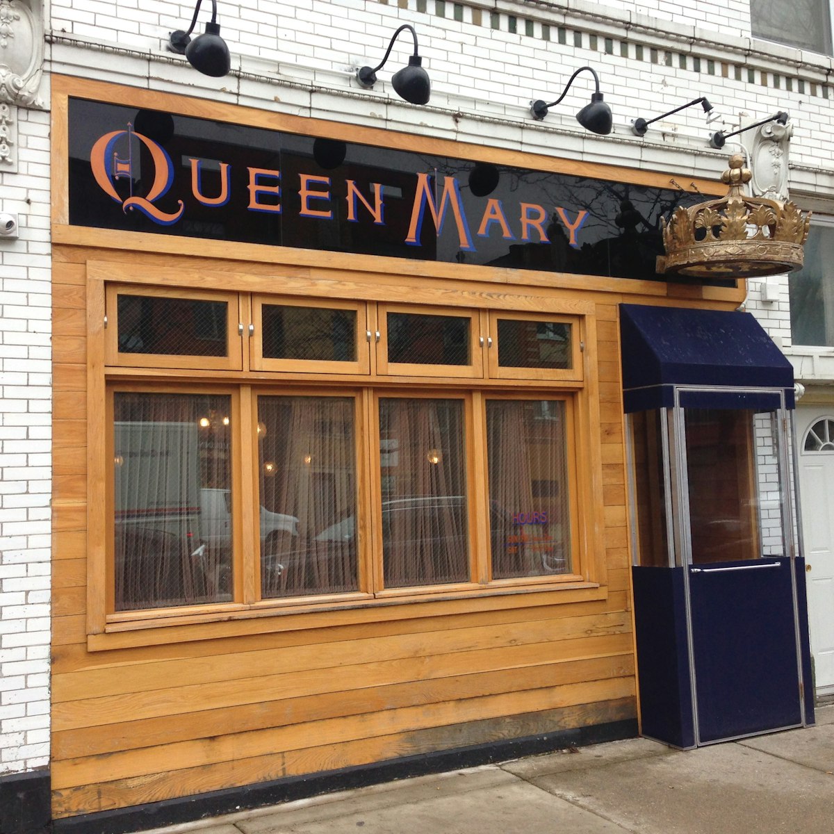 Queen Mary is a maritime-themed bar in Chicago's Wicker Park neighborhood.