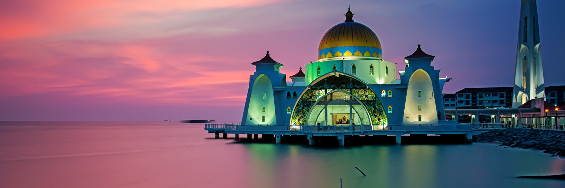 Strait mosque during sunset; Shutterstock ID 184811996; Your name (First / Last): Lauren Gillmroe; GL account no.: 56530; Netsuite department name: Online-Design; Full Product or Project name including edition: 65050/ Online Design /LaurenGillmore/POI