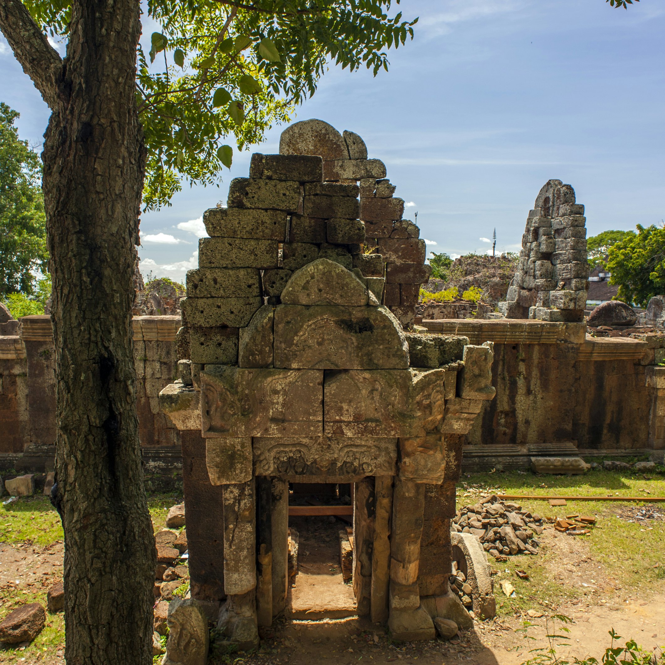 PHNOM CHISOR, TAKEO, CAMBODIA - 2014/08/20: The ruins at Phnom Chisor, a temple built in the 11th century by the Khmer Empire king Suryavarman. A practitioner of Brahmanism, Suryavarman dedicated the temple to the Hindu gods Shiva and Vishnu. The original name of the temple was Sri Suryaparvata. Hundreds of miles from the temples of Angkor Wat, the temple is little visited and close to falling down; temporary measures are being taken to stabilize parts of it with wooden and metal braces. (Photo by Leisa Tyler/LightRocket via Getty Images)