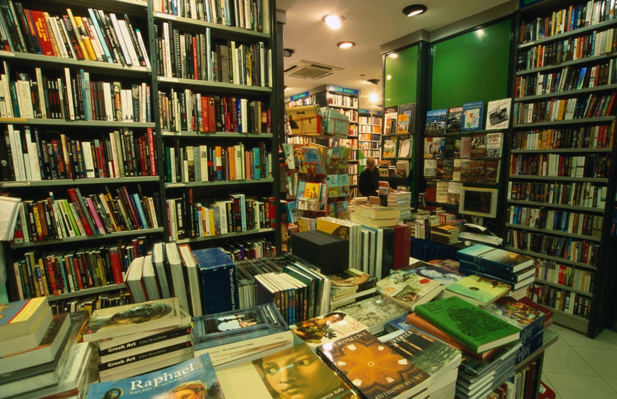 Books galore at the Anglo American bookshop on the Via della Vite 27 in Rome.