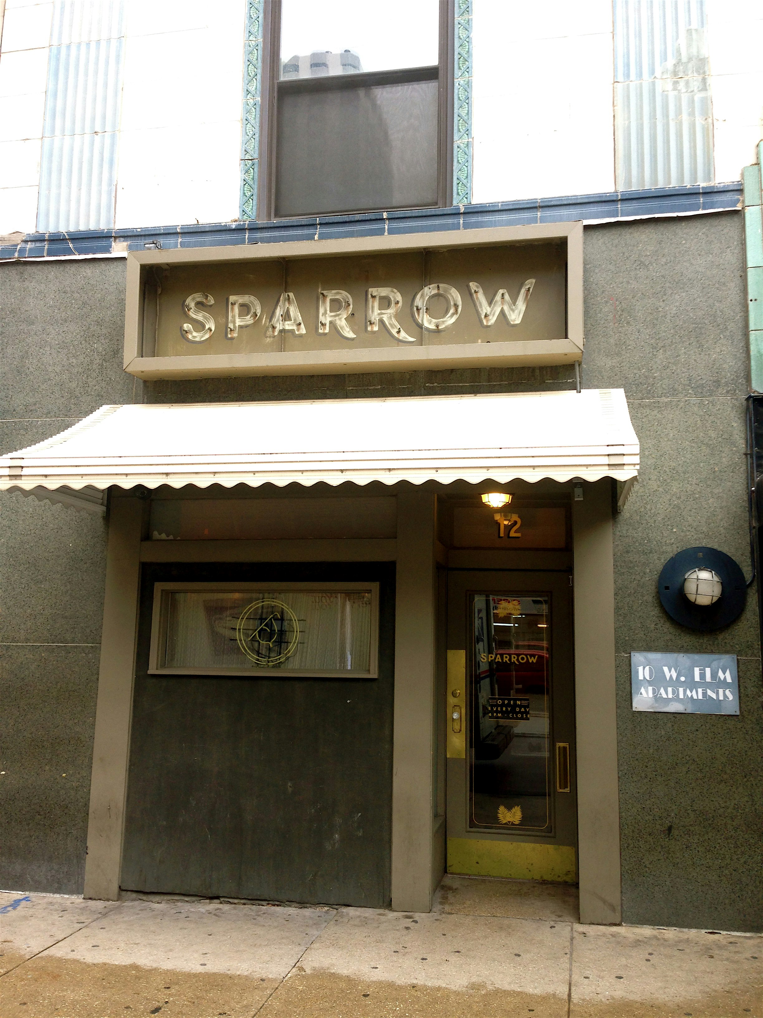 Sparrow is a gem of a cocktail lounge in Chicago's Gold Coast.