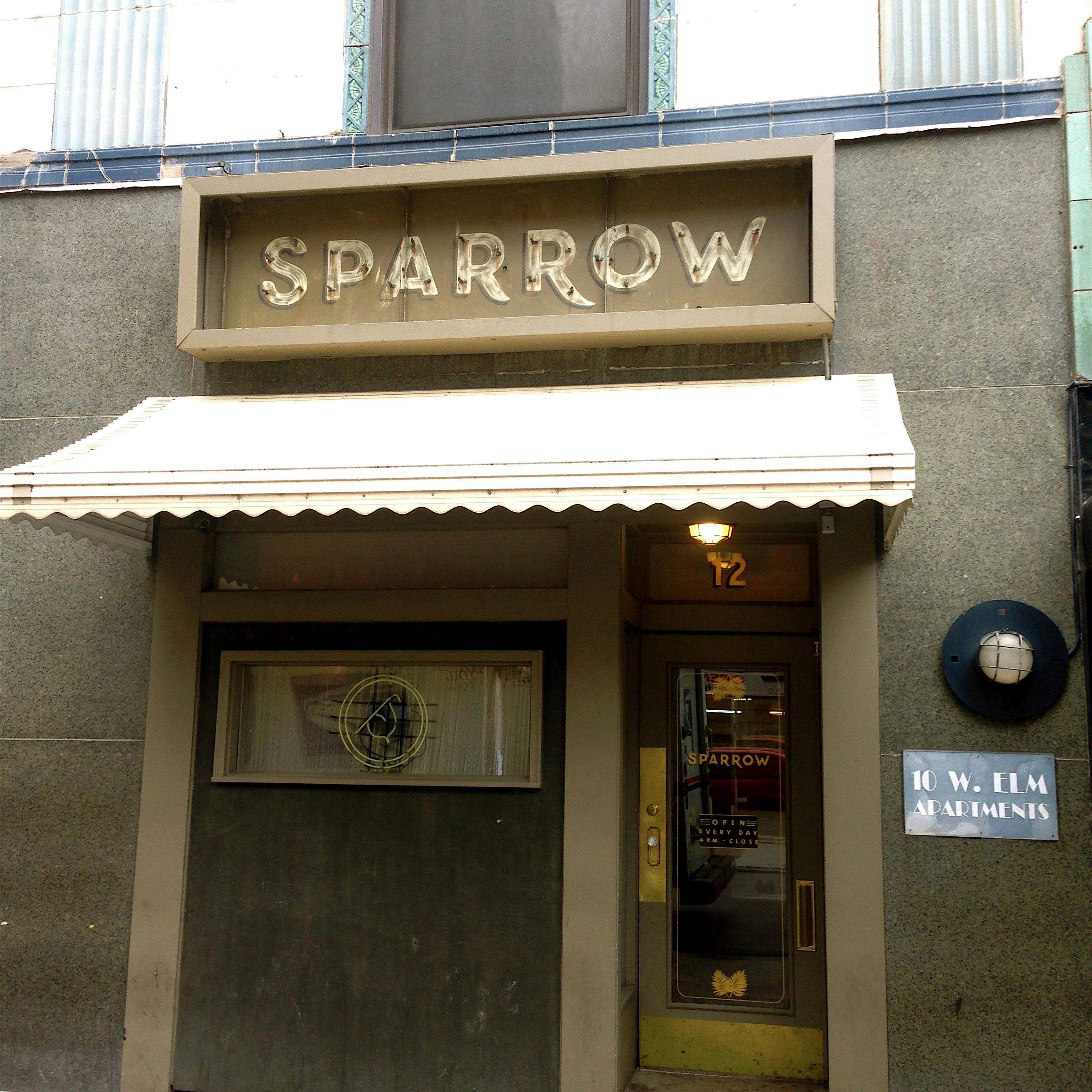 Sparrow is a gem of a cocktail lounge in Chicago's Gold Coast.