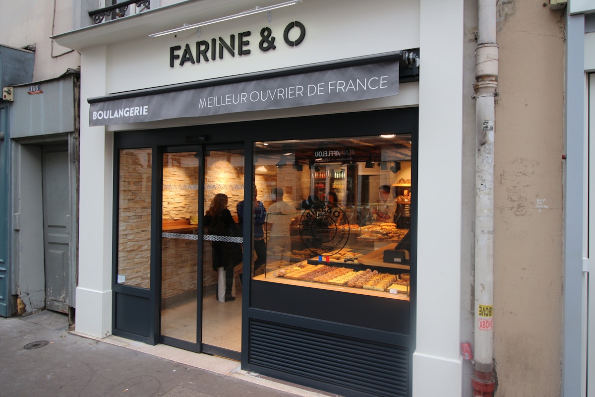 Farine & O, exterior (close-up)