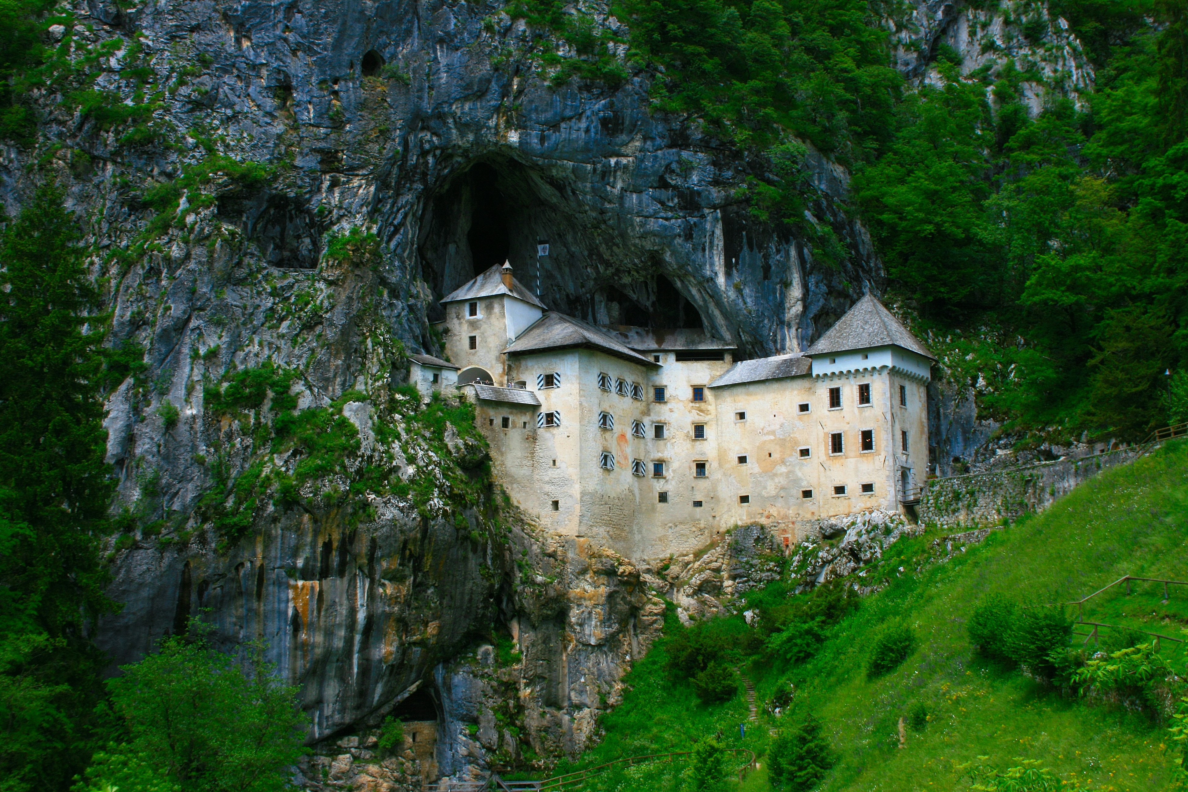 Predjama castle