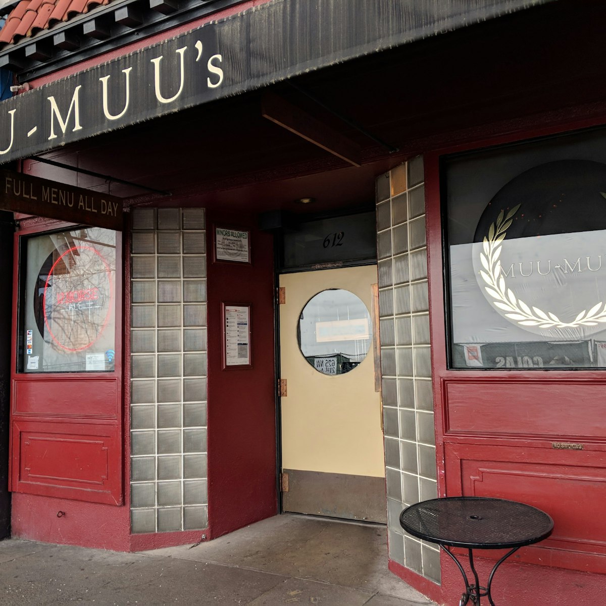 Exterior of Muu-Muu's restaurant
