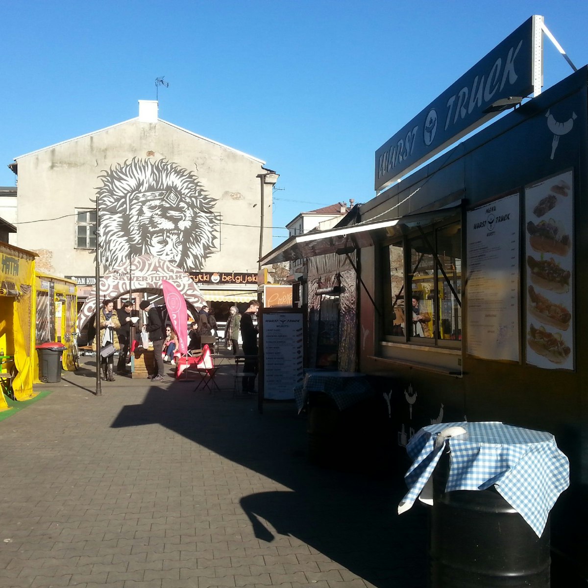 Skwer Judah, open from lunch until dark, there is lots to offer at these food trucks