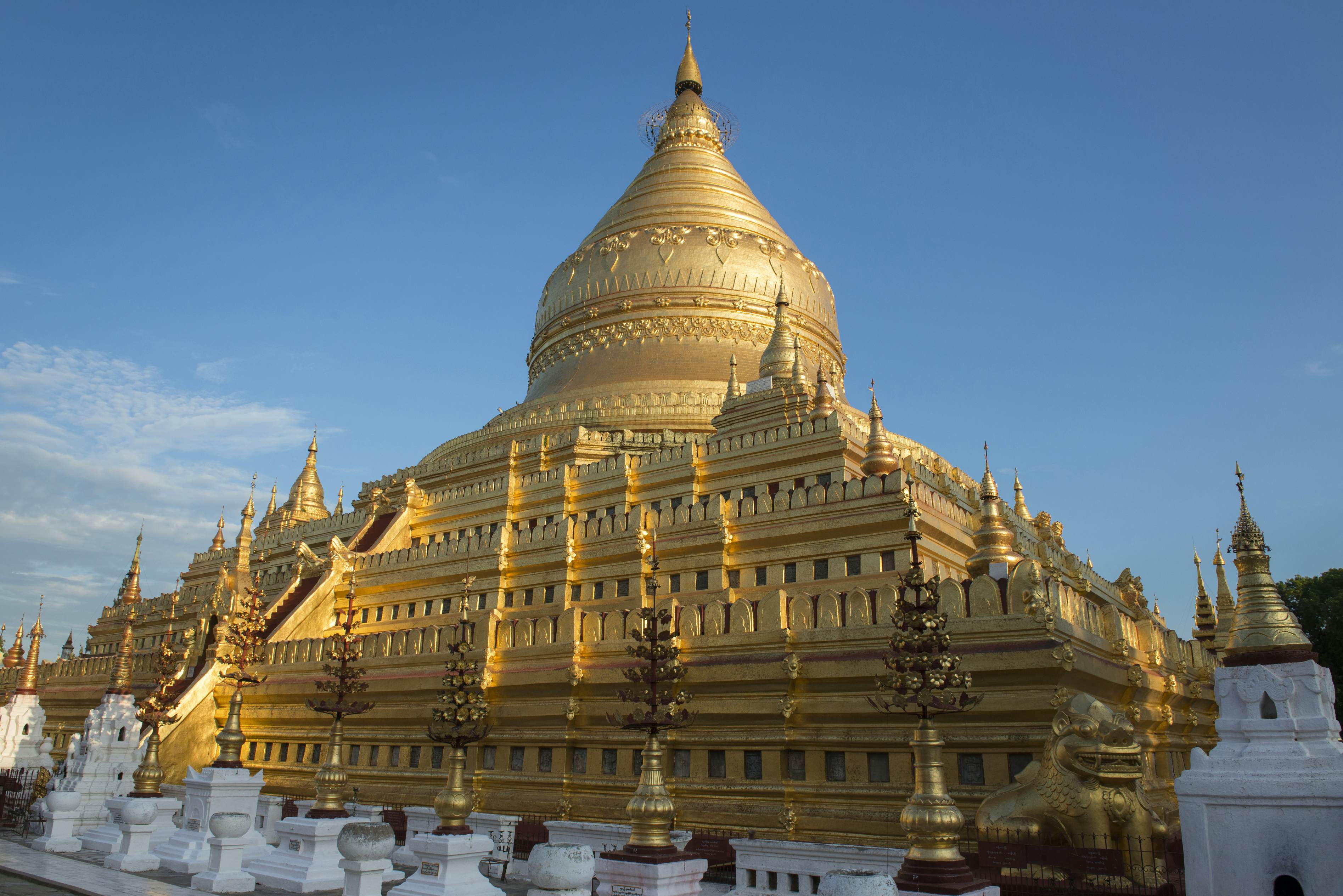 Shwezigon pagoda