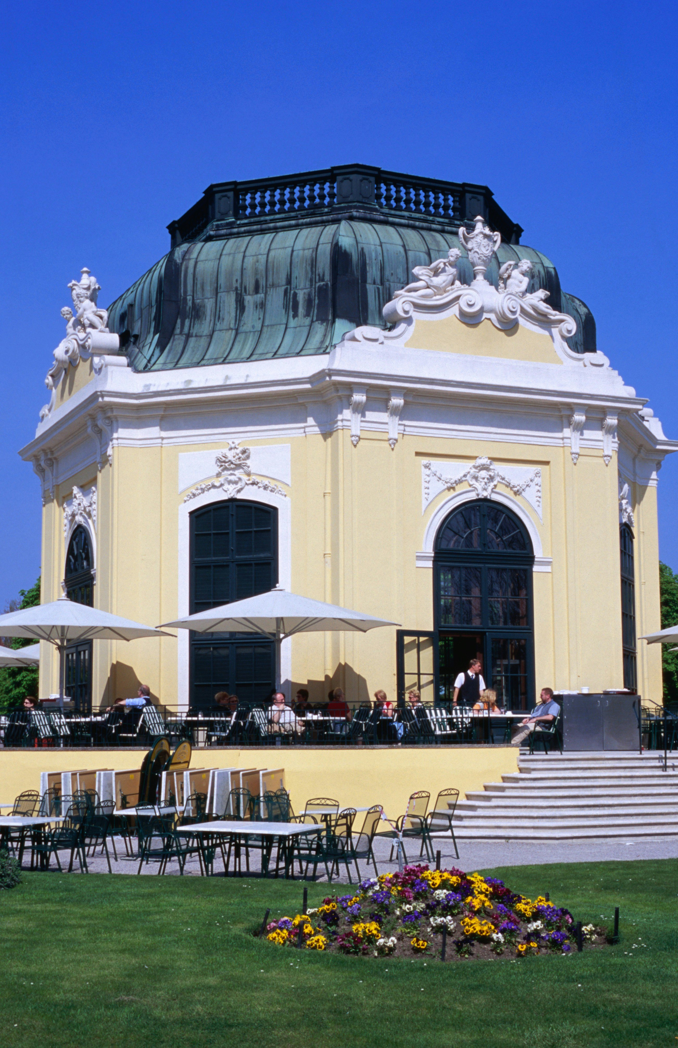 Pavillion-cafe at ZOO (Tiergarten), Hietzing.