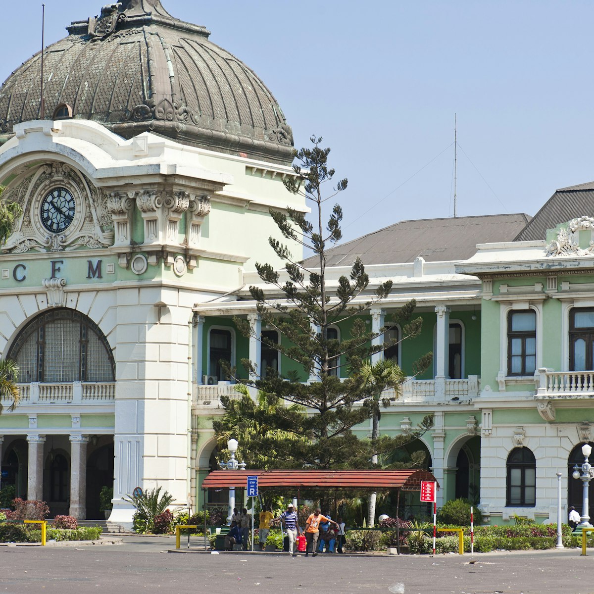 Mozambique, Maputo, the Baixa area, the victorian style railway station designed by G. Eiffel in 1910