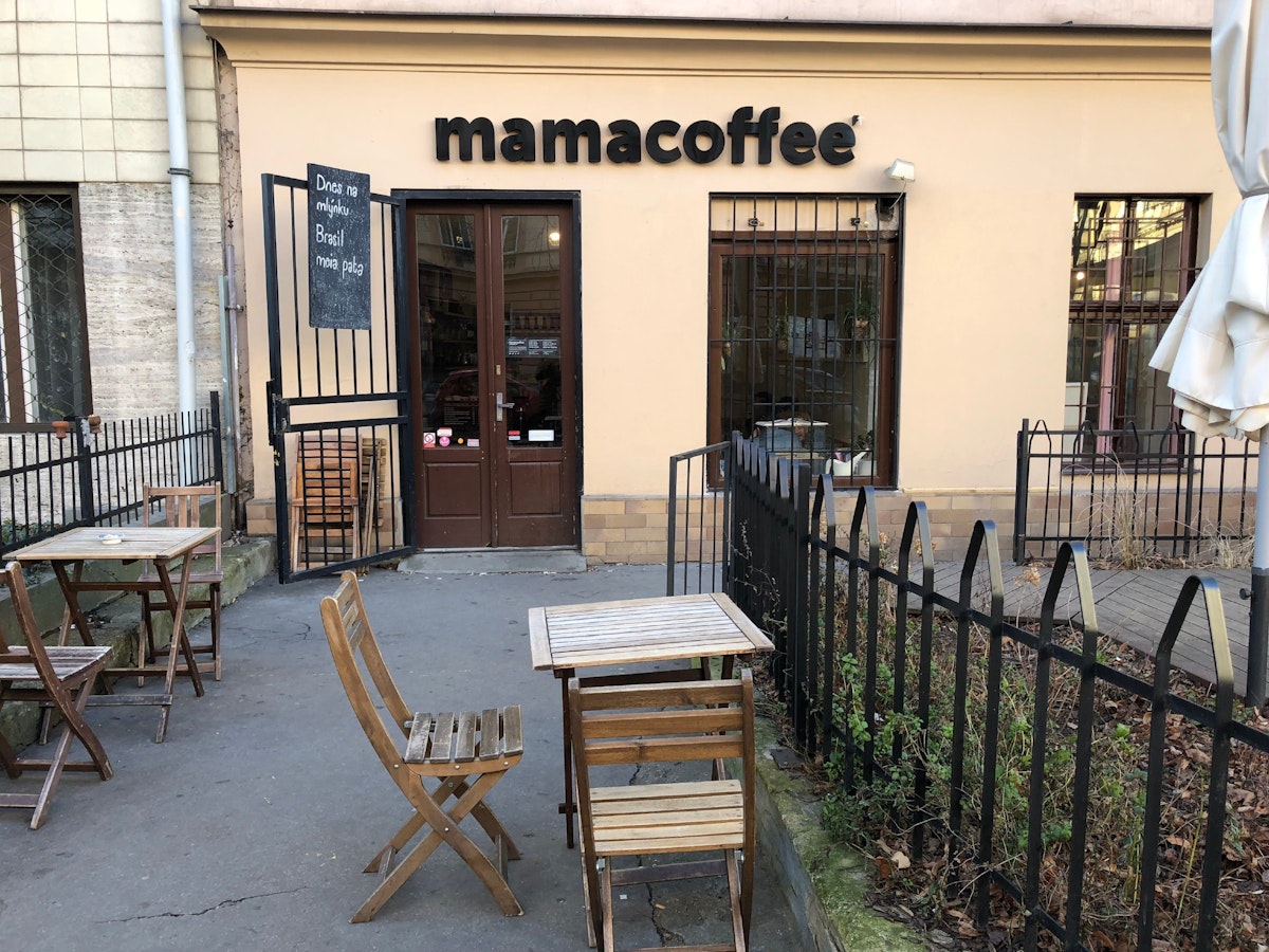 Mama Coffee exterior