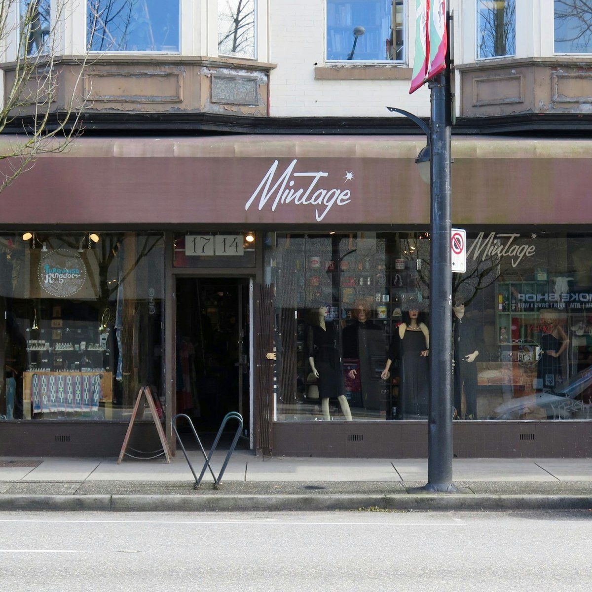 Exterior of Mintage vintage clothing store