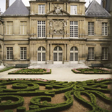 Carnavalet Museum and gardens, Paris. (Photo by Independent Picture Service/UIG via Getty Images)