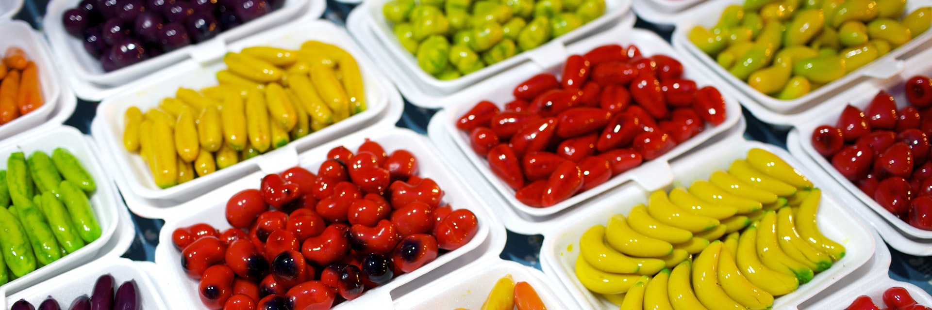 Sweet stall, Sunday walking street market.