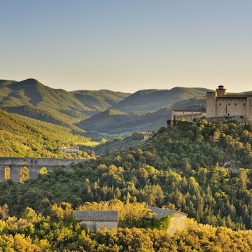 Italy, Umbria, Perugia district, Spoleto, Rocca Albornoz and Ponte delle Torri