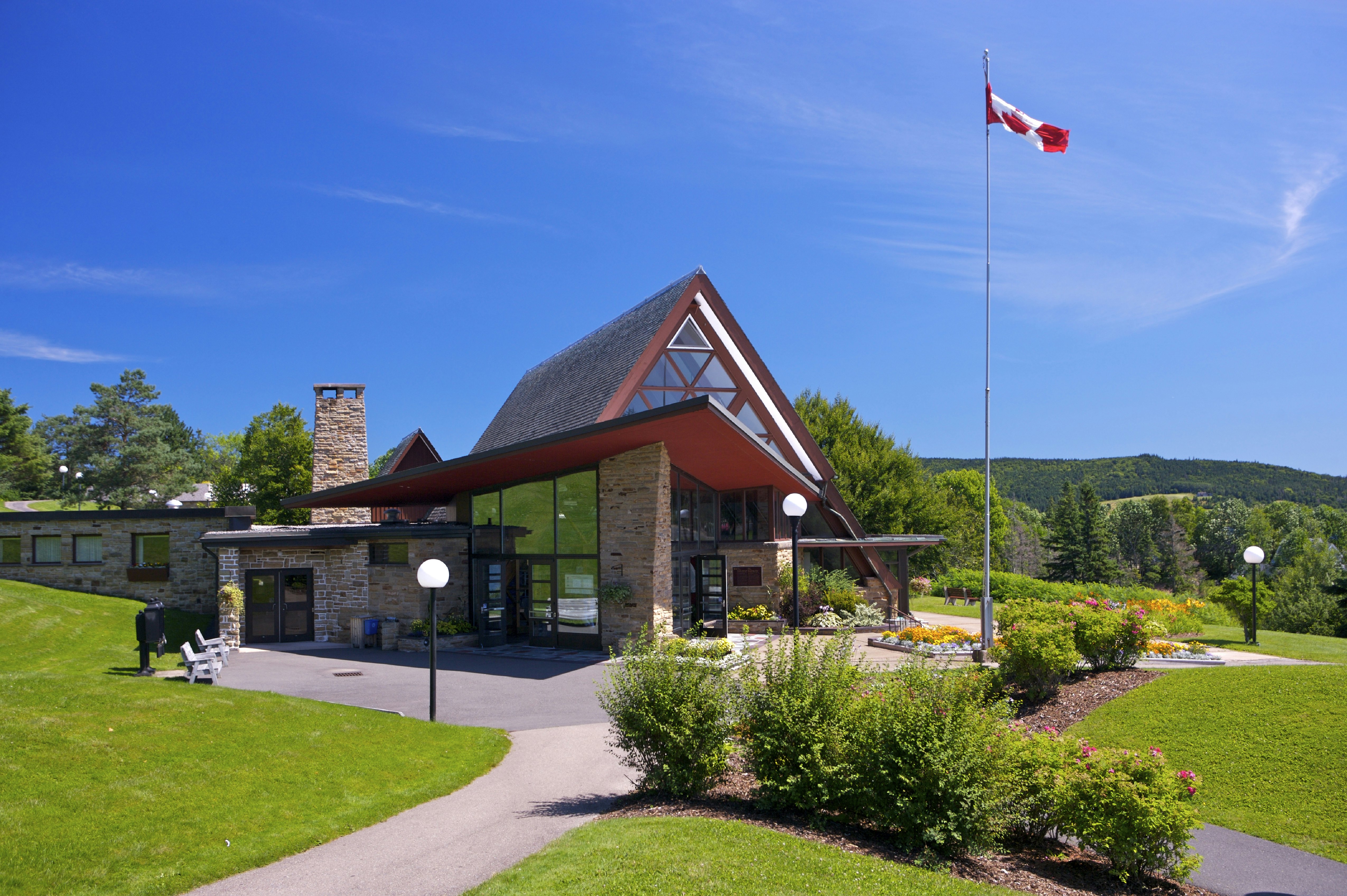 Exterior of the Alexander Graham Bell National Historic Site in the town of Baddeck at the start of the Cabot Trail, Bras dOr Lakes, Cape Breton, Nova Scotia, Canada. Bell was a famous inventer who among many other things invented the telephone.