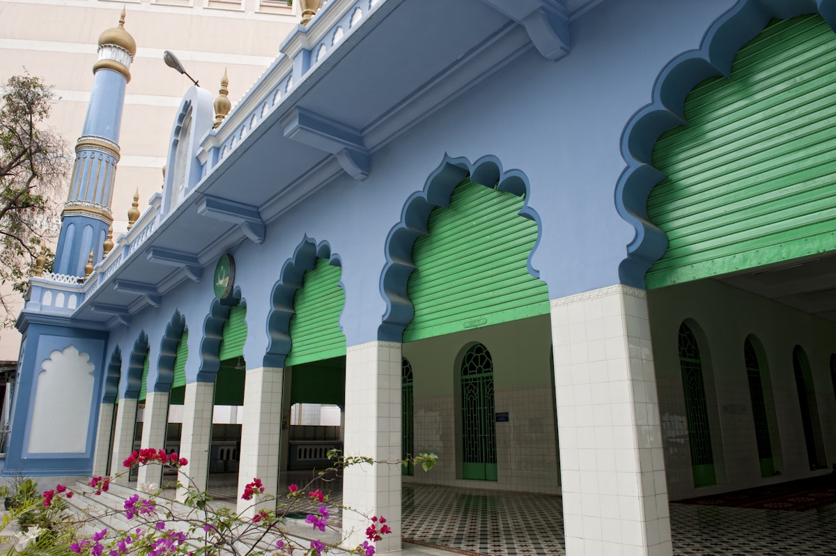 Central Mosque in District 1.