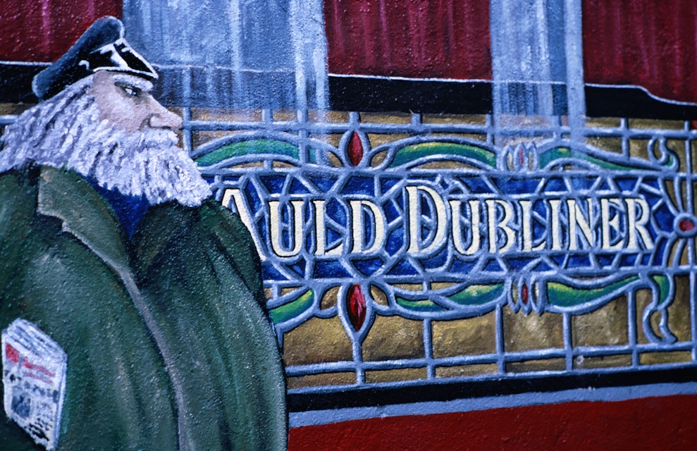 Auld Dubliner pub mural.