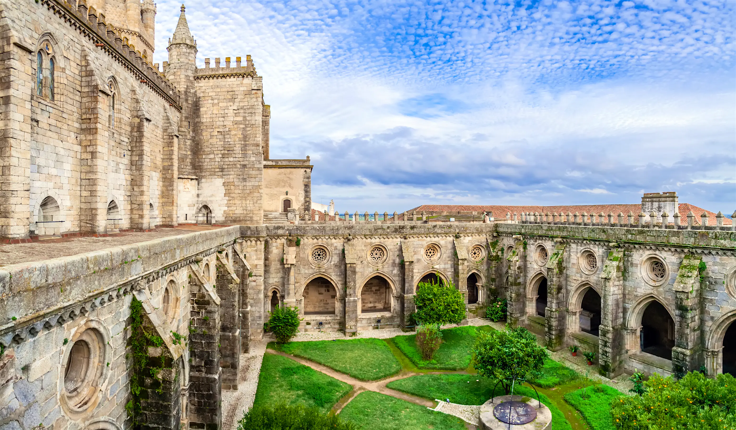 Évora is a trip to the past