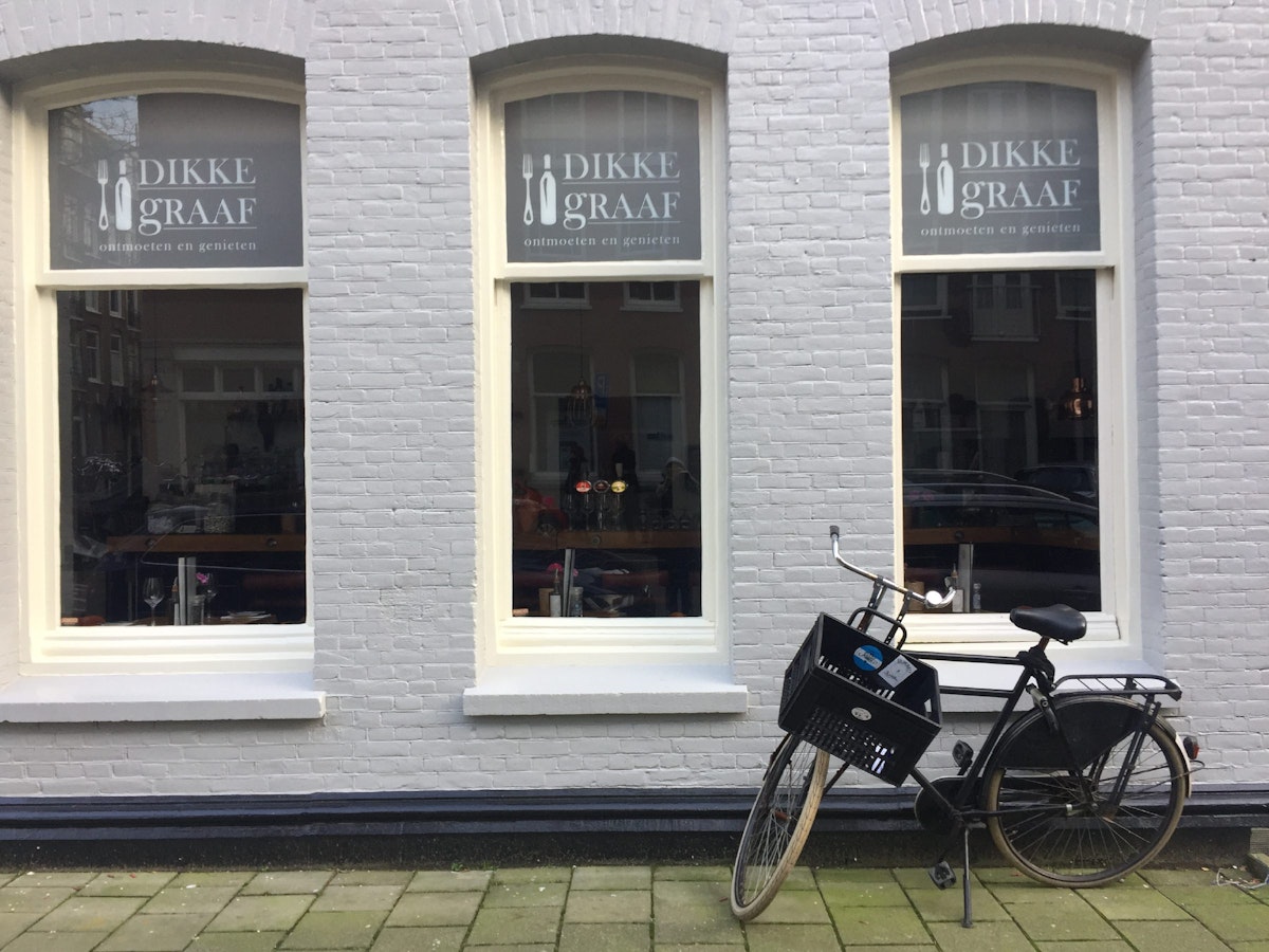 Dikke Graaf is the perfect spot for a bite in Oud-West