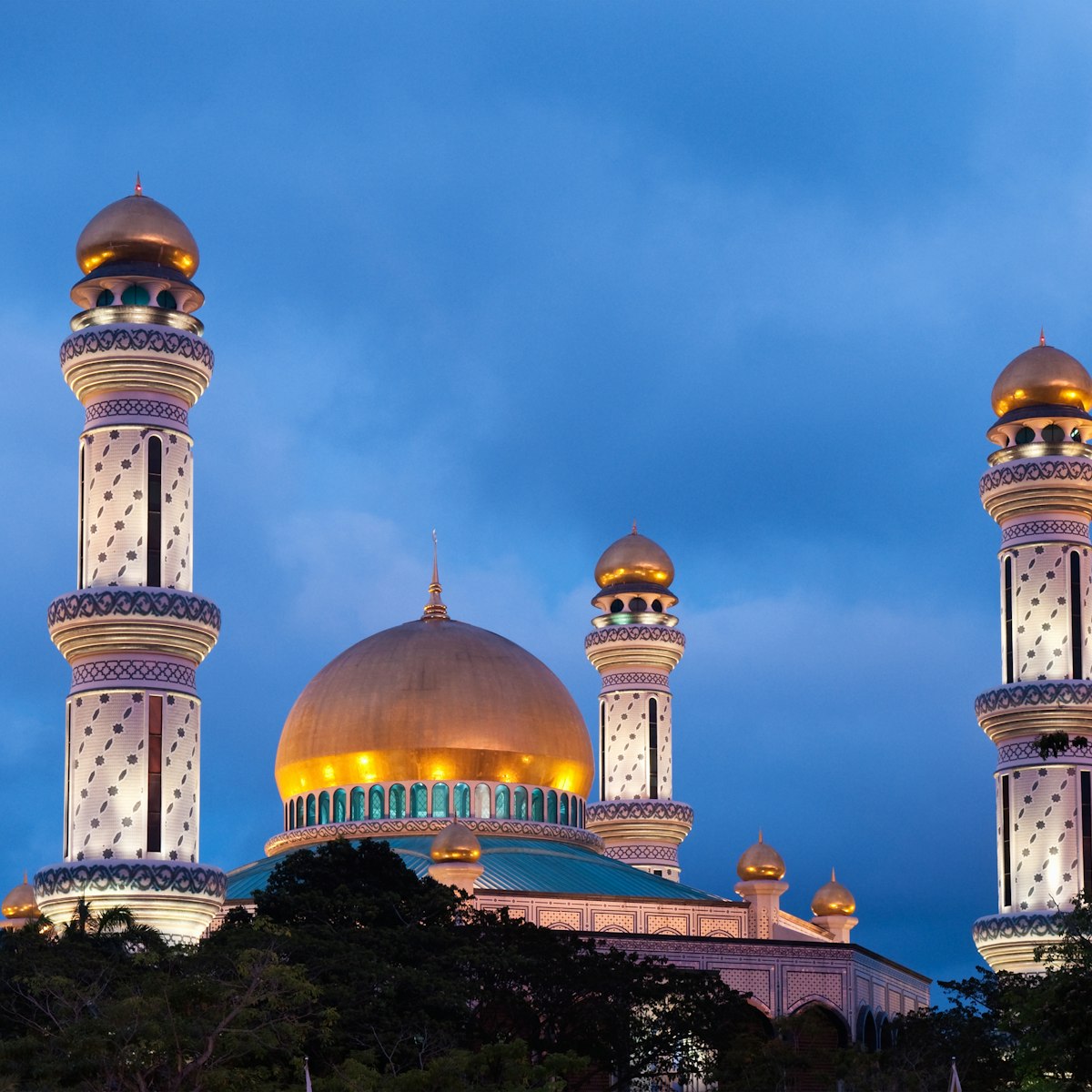 Bolkiah Mosque in Bandar Seri Behawan, Brunei, at night.
