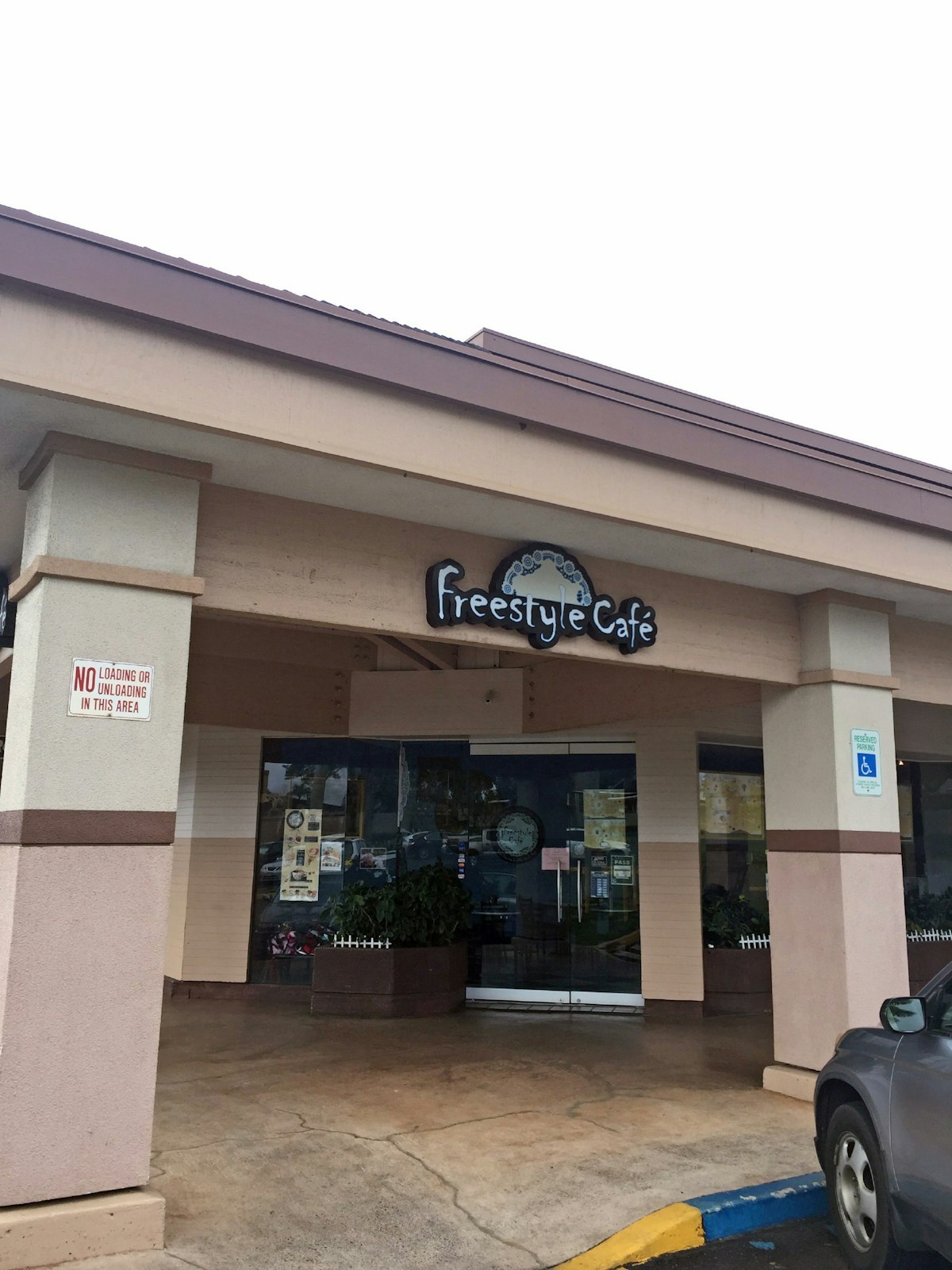 Exterior of Freestyle Café restaurant, in Milliani, O'ahu, Hawaii.