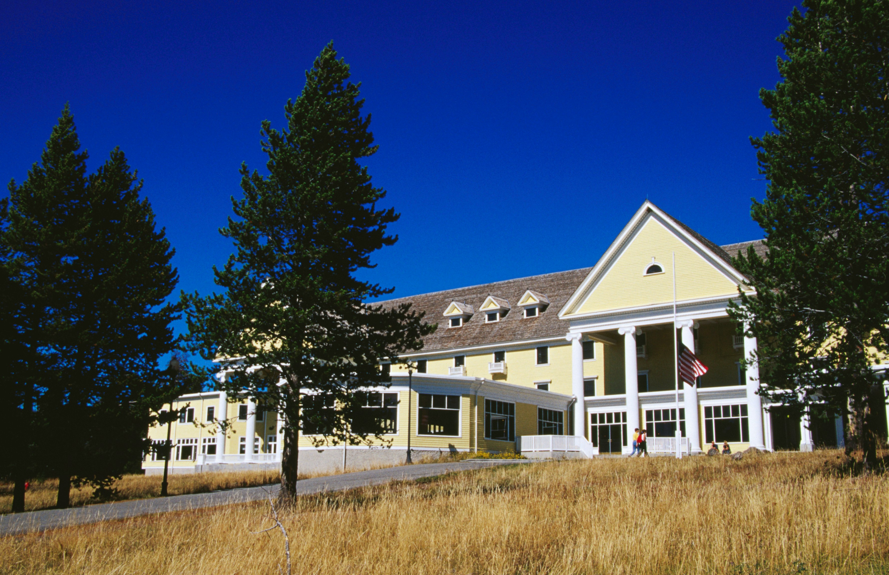 Lake Yellowstone Hotel.