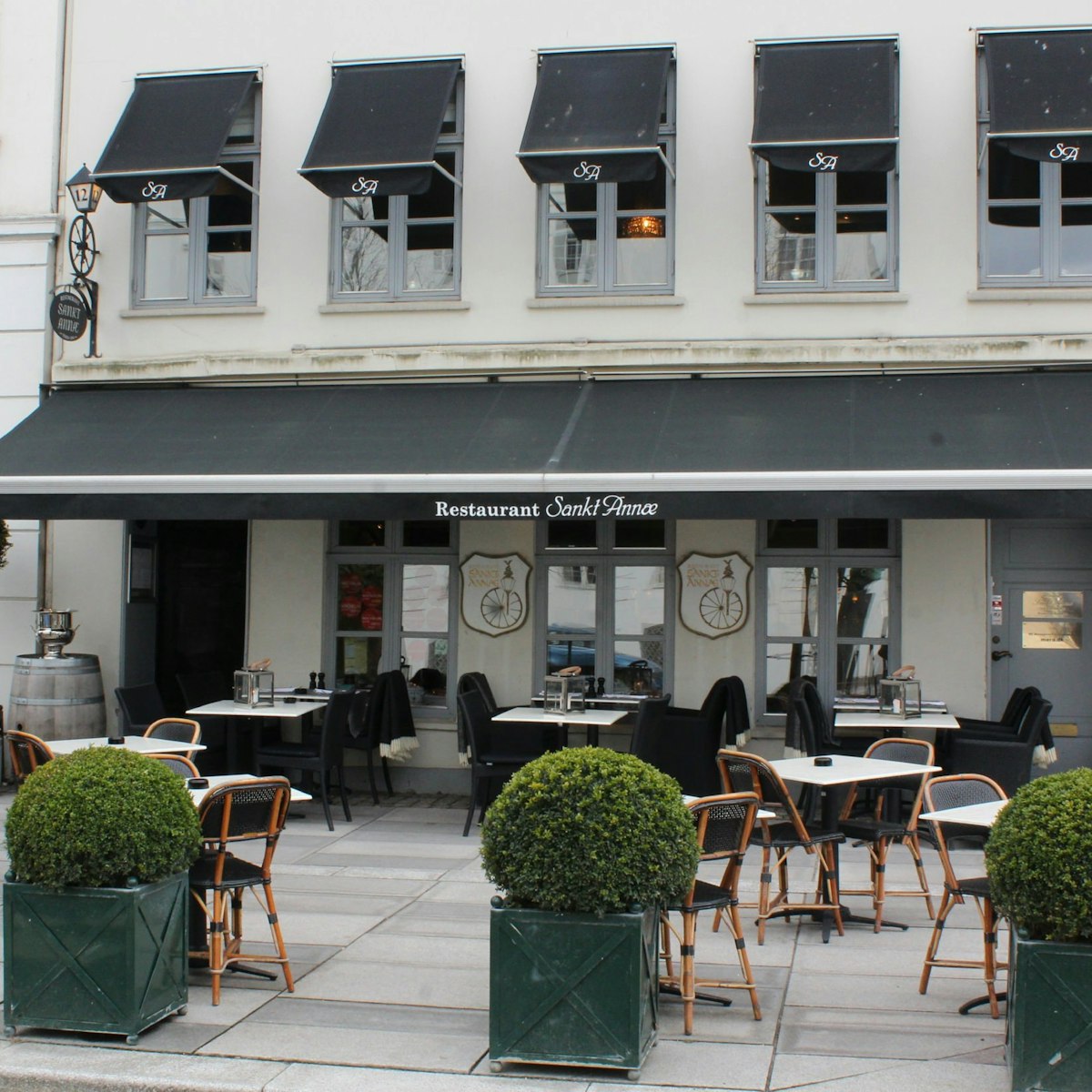 Restaurant Sankt Annæ, exterior wide shot