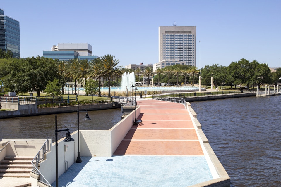 Beautiful Jacksonville, Florida Friendship Fountain and Riverwalk; Shutterstock ID 416055679; Your name (First / Last): Trisha Ping; GL account no.: 65050; Netsuite department name: Online Editorial; Full Product or Project name including edition: Trisha Ping/65050/Online Editorial/Florida