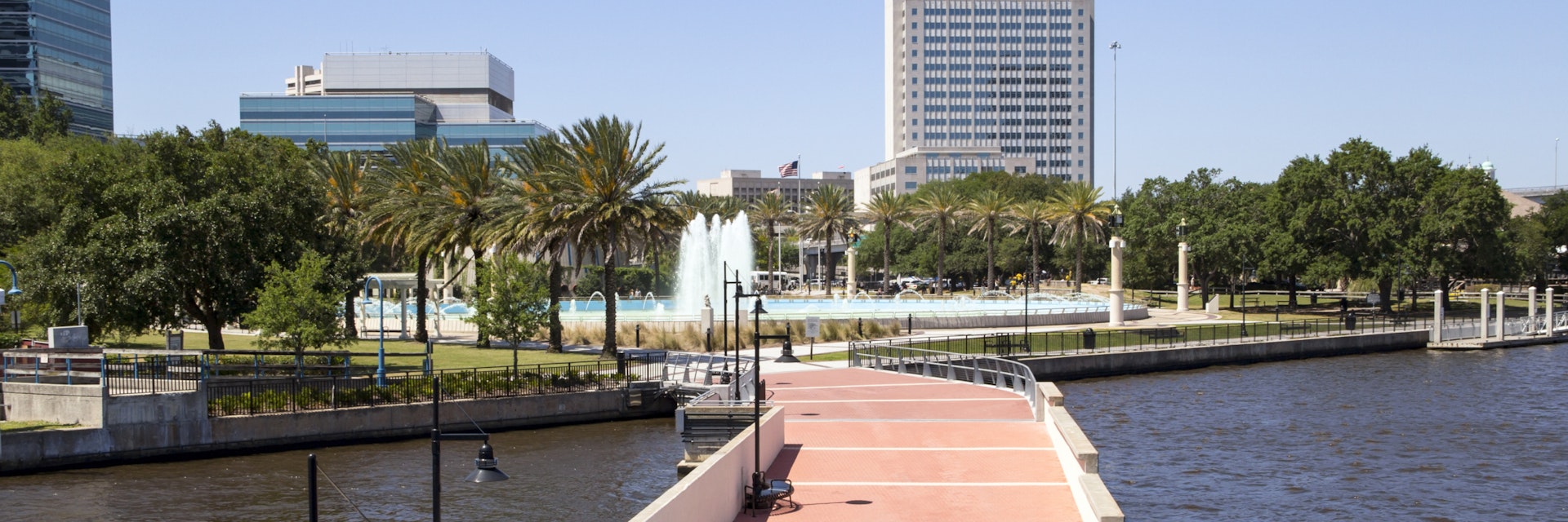 Beautiful Jacksonville, Florida Friendship Fountain and Riverwalk; Shutterstock ID 416055679; Your name (First / Last): Trisha Ping; GL account no.: 65050; Netsuite department name: Online Editorial; Full Product or Project name including edition: Trisha Ping/65050/Online Editorial/Florida