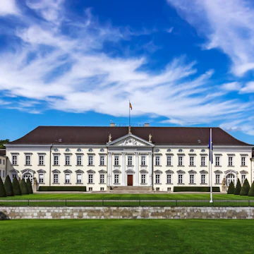 Schloss Bellevue, Historic Building