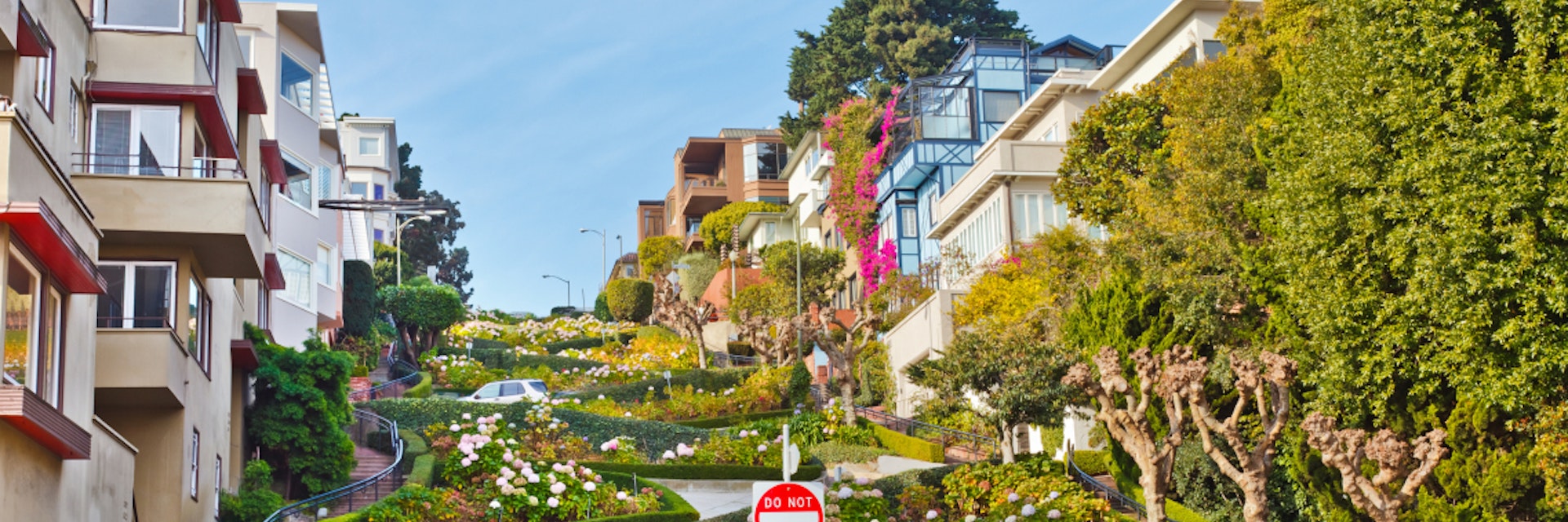 Lombard Street in San Francisco; Shutterstock ID 80832514; Your name (First / Last): Clifton Wilkinson; GL account no.: 65050; Netsuite department name: Online Editorial; Full Product or Project name including edition: Mobile App images