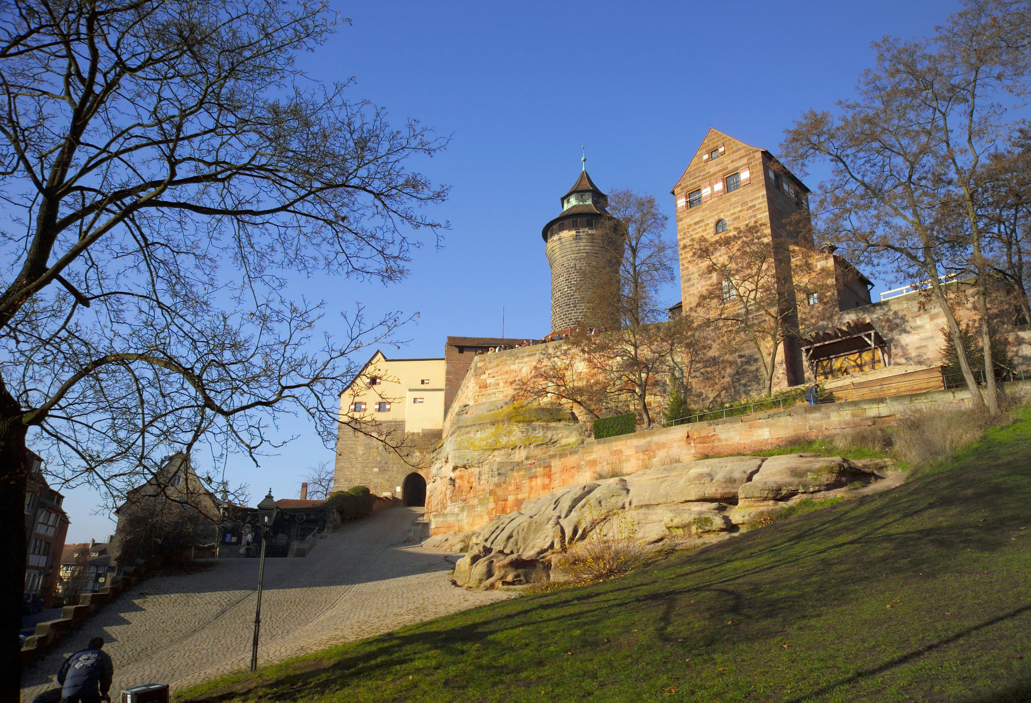 Kaiserburg (Imperial castle) & Sinwellturm (tower), N|rnberg (Nuremberg), Bavaria, Germany