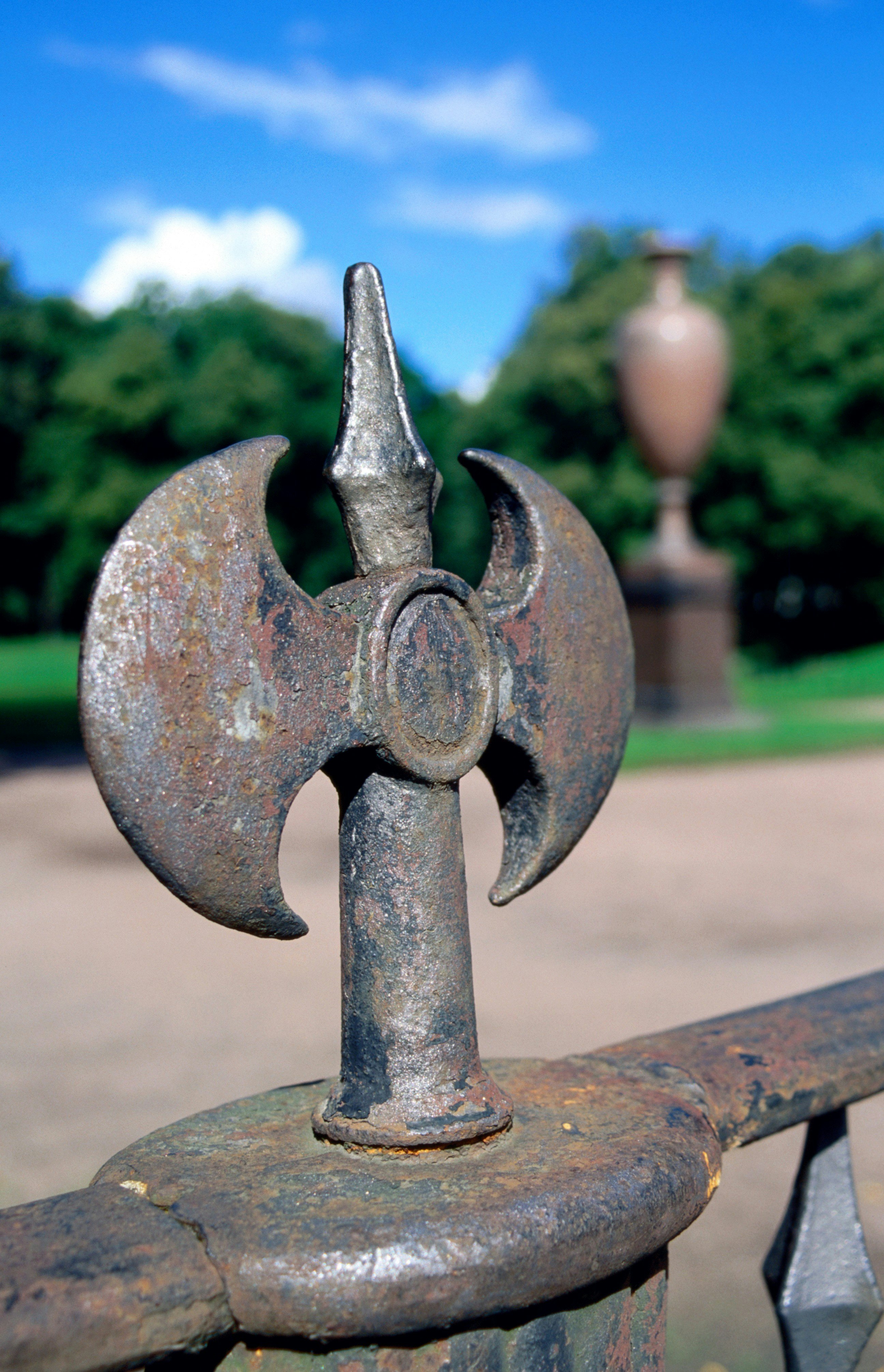 Railing detail of Summer Garden.