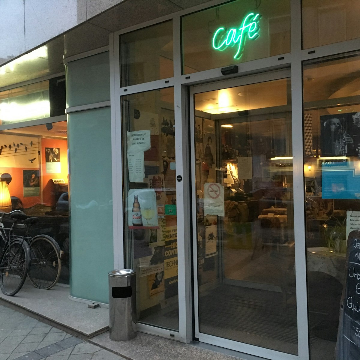 Jedermann Cafe