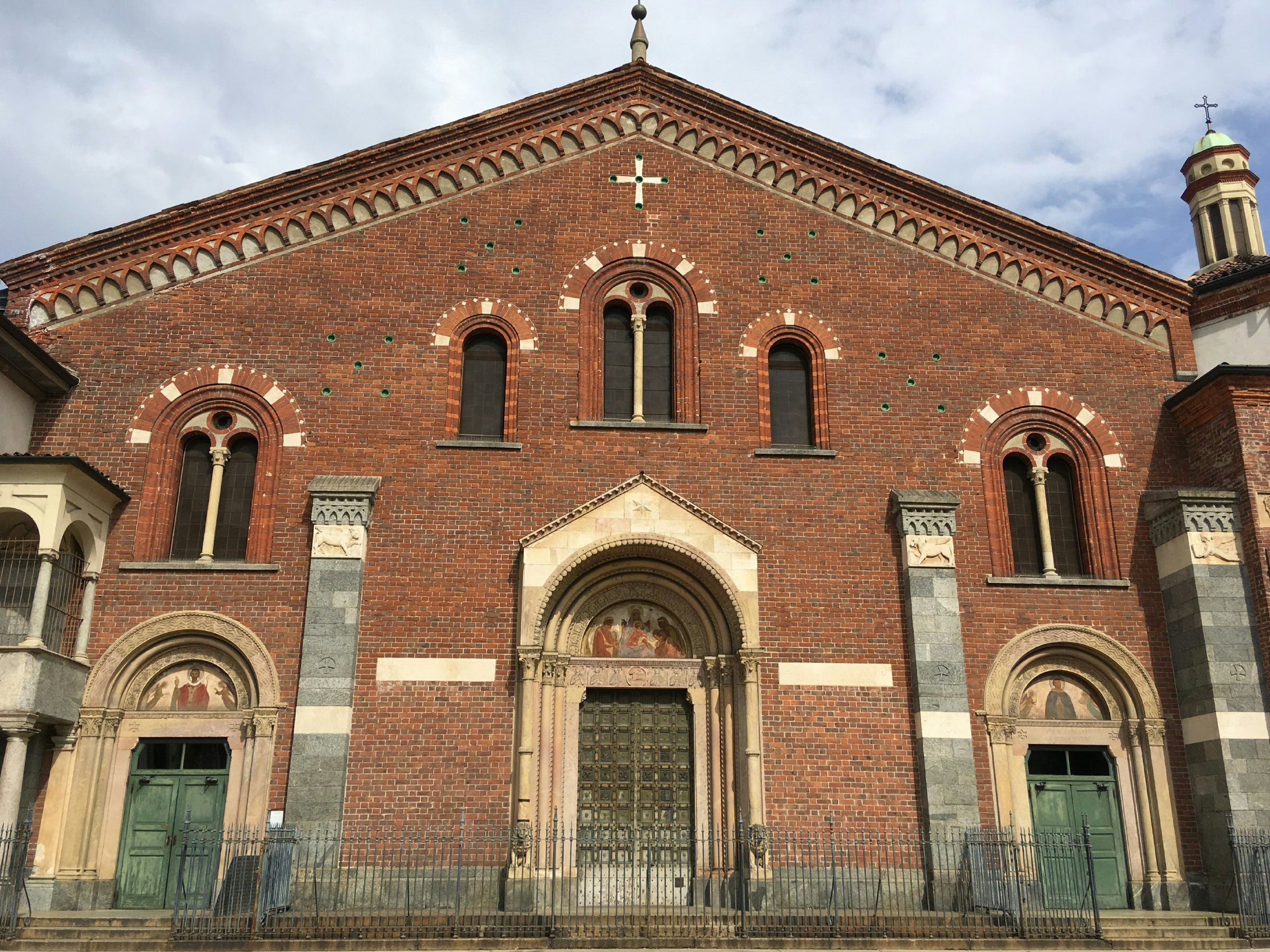Basilica di Sant’Eustorgio exterior.