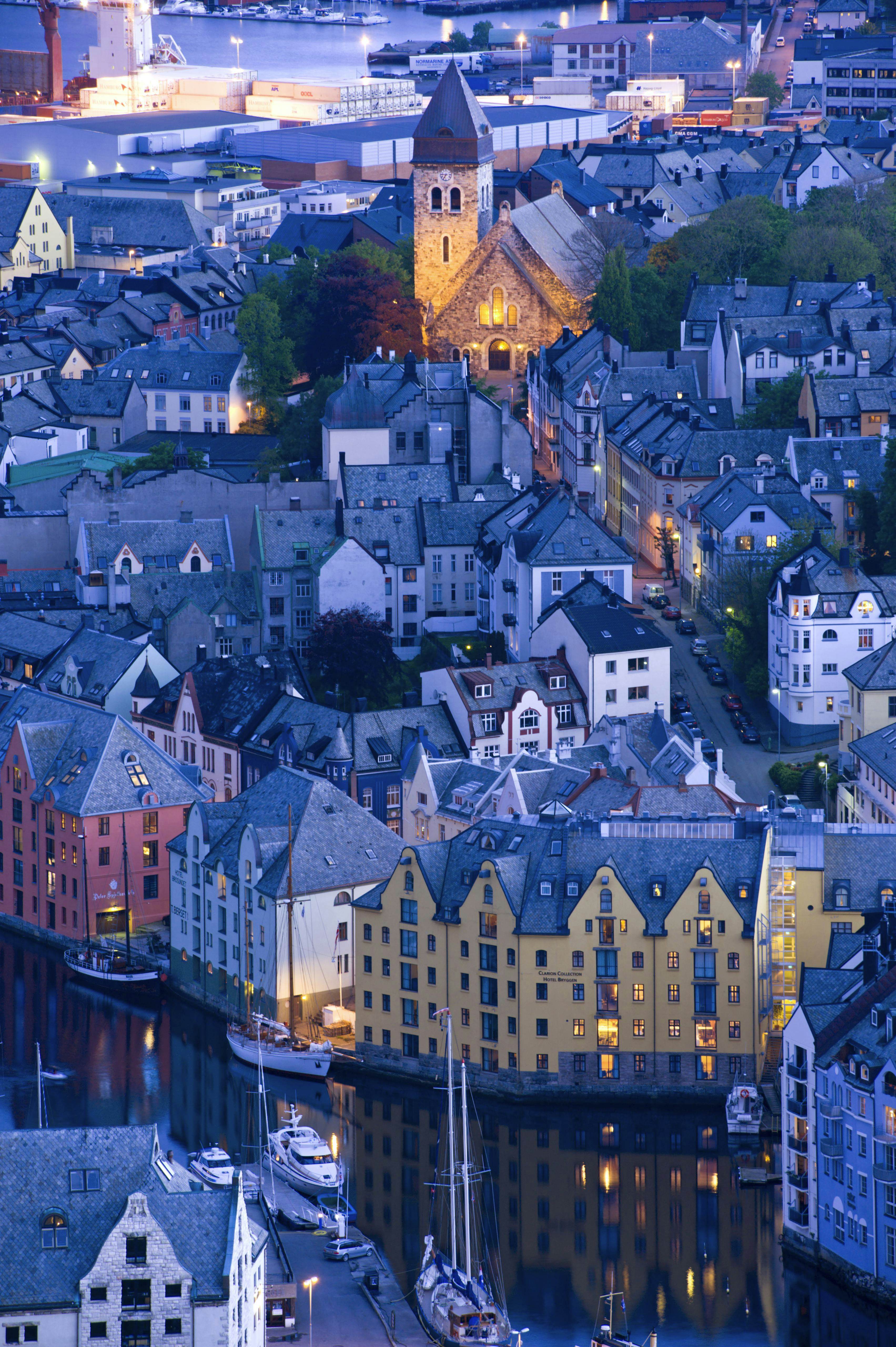 Ålesund Travel | Norway - Lonely Planet