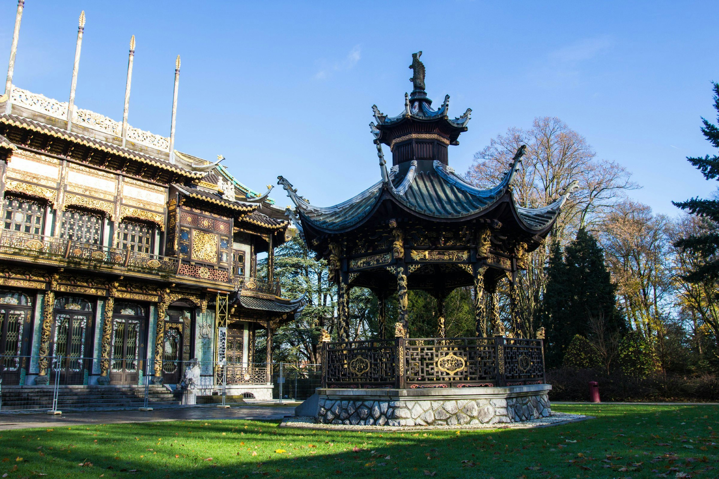 Pavillon Chinois from Garden