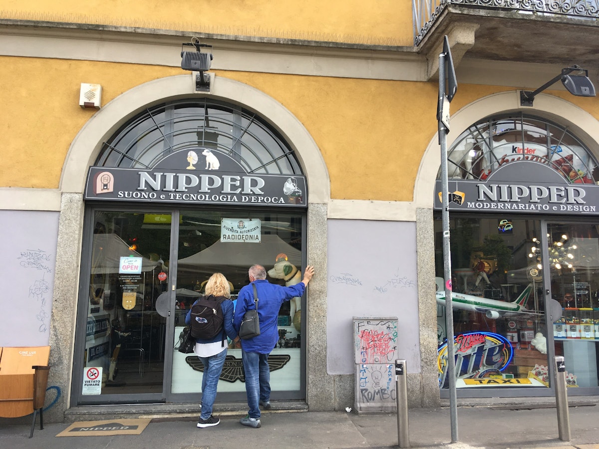 Nipper shop front.