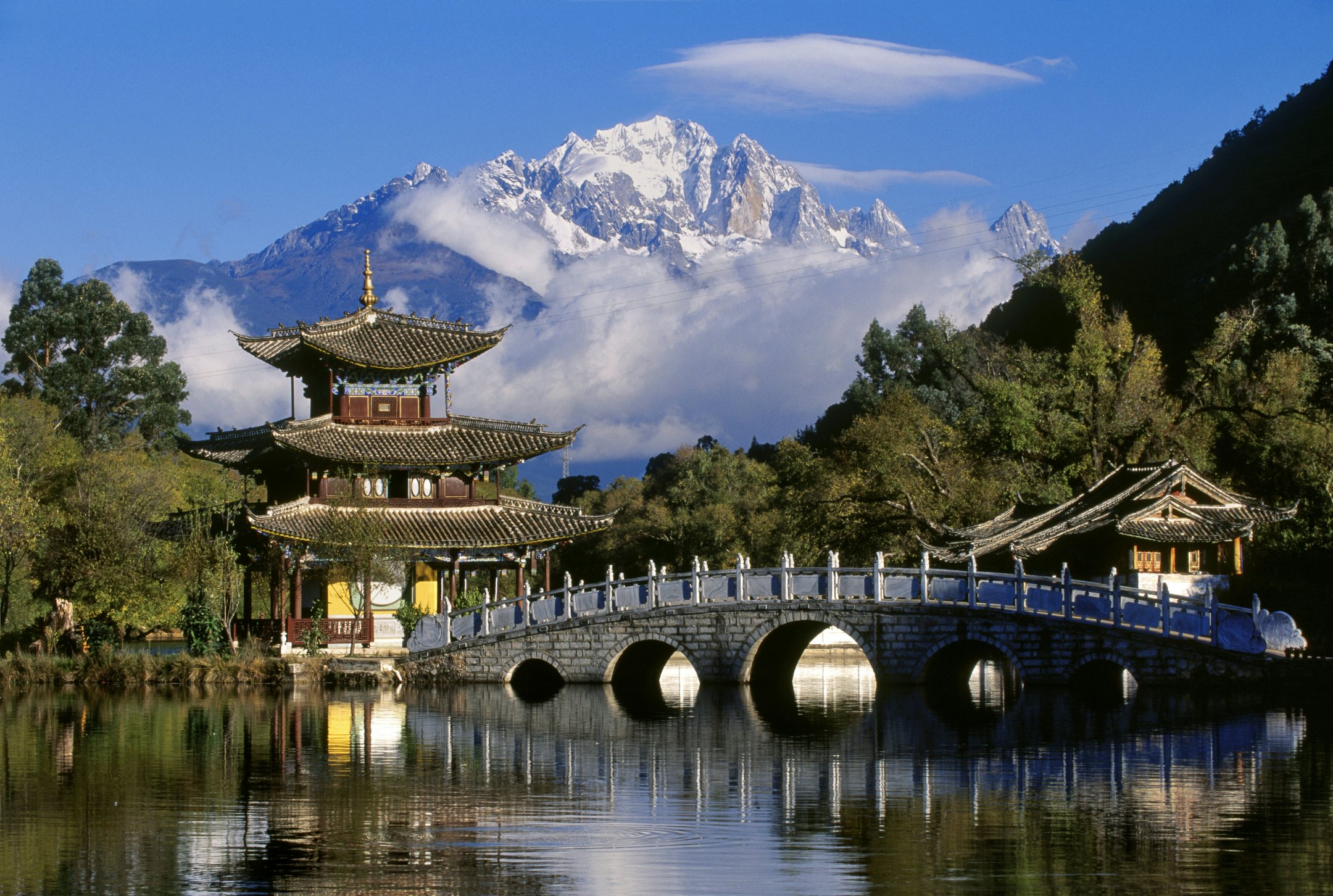 China, Yunnan province, Lijiang, listed as World Heritage by UNESCO, Black Dragon Pool and Jade Drag