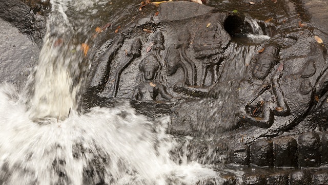 Carving of reclining Vishnu at Kbal Spean.