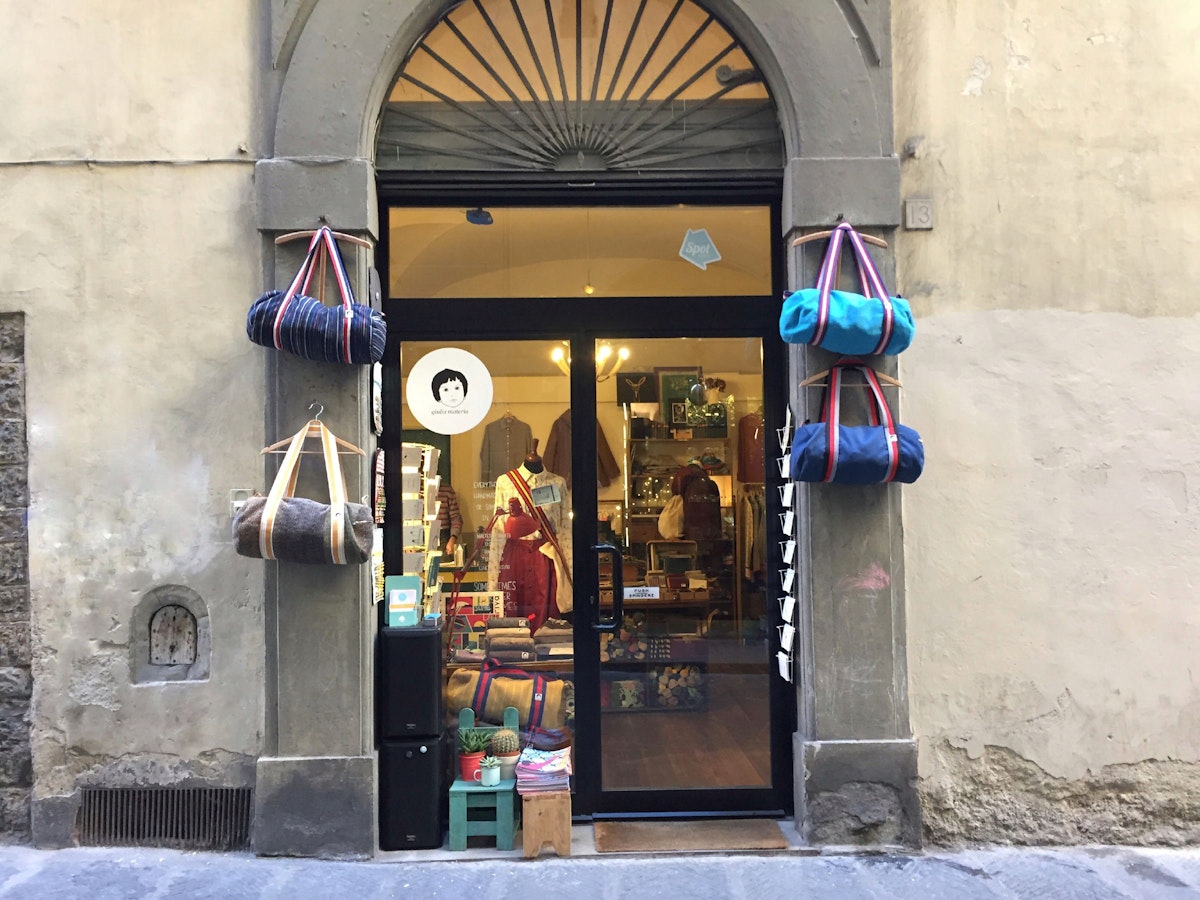 Giulia Materia, shop front