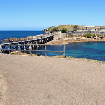 Divers heading for Bare Island.