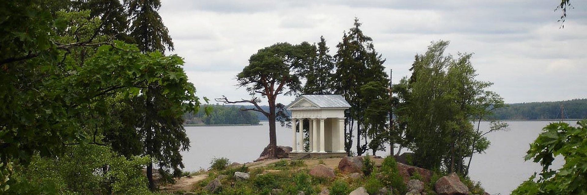 A pavilion in Vyborg's Park Monrepo.