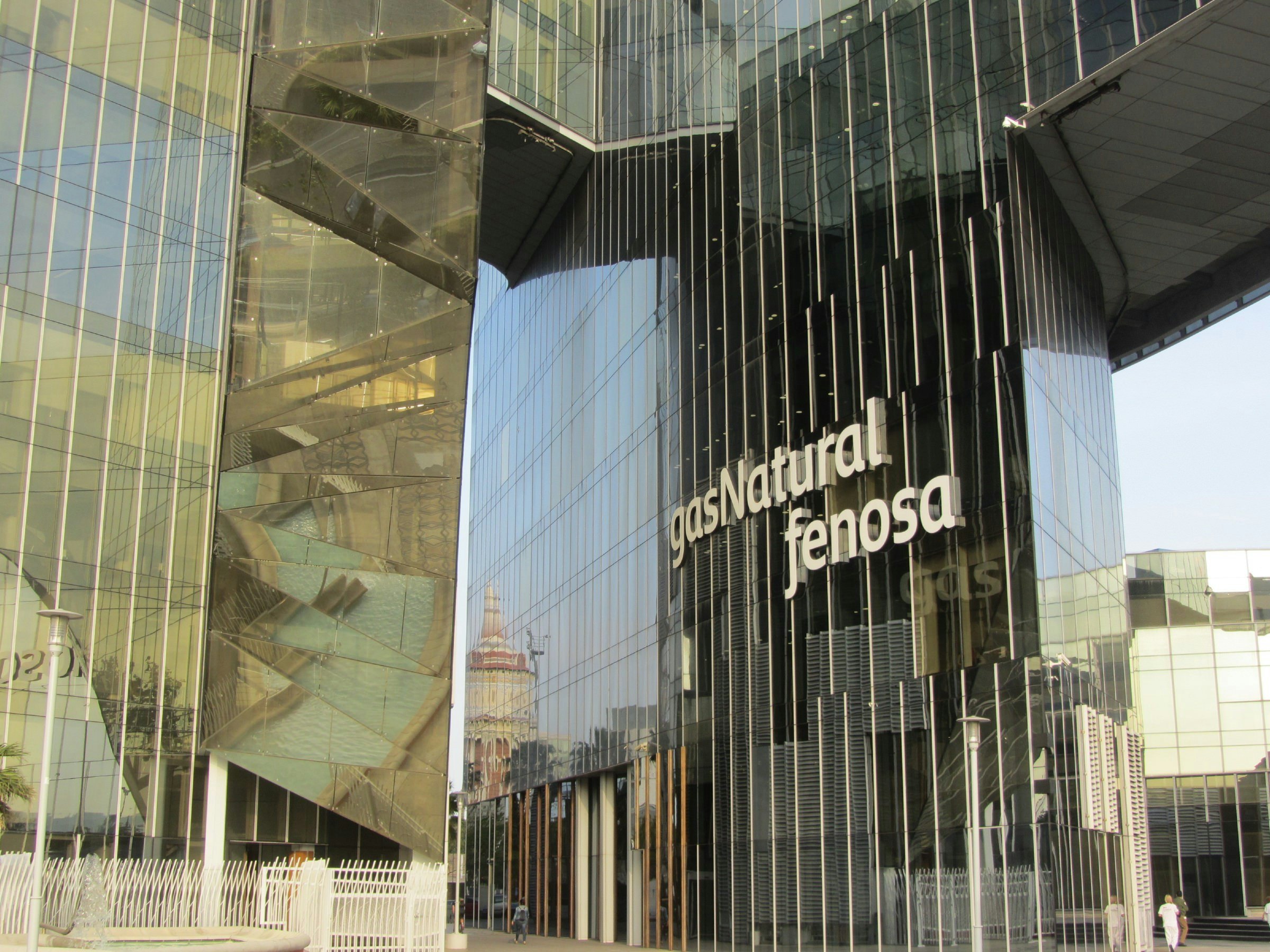 Close up of Edifici de Gas Natural