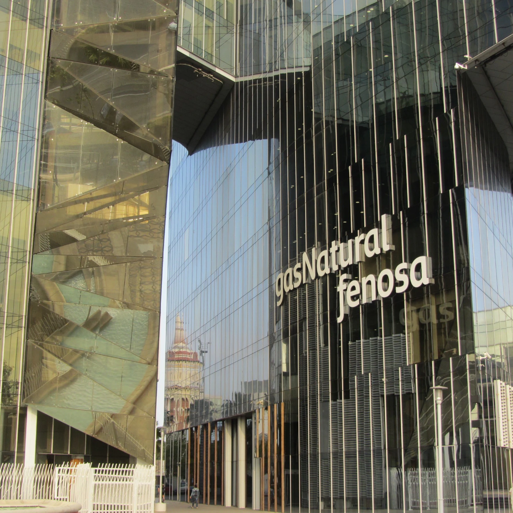 Close up of Edifici de Gas Natural