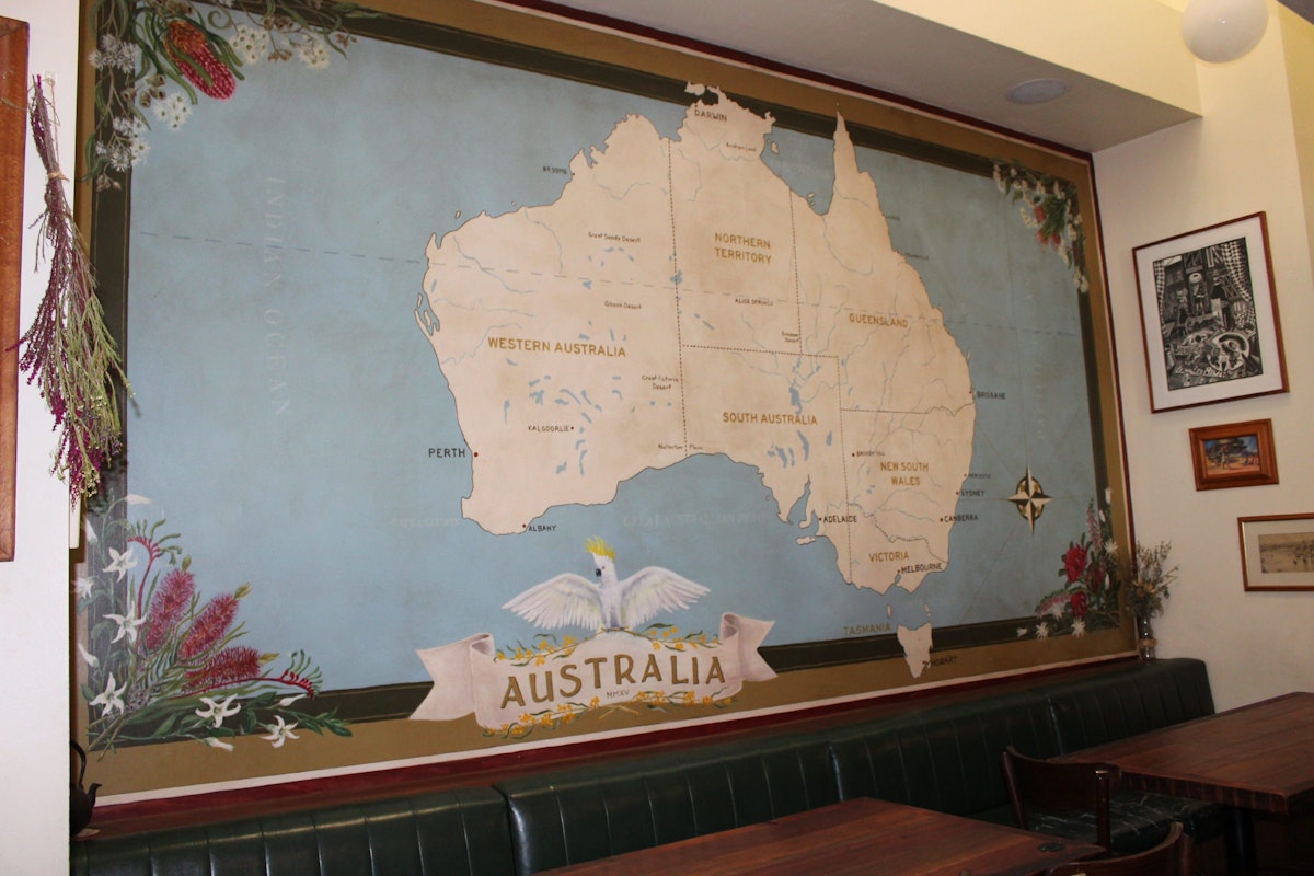 Unicorn Hotel, map of Australia.