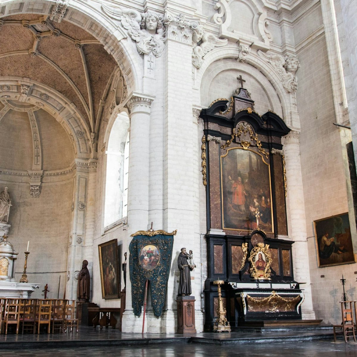 Eglise du Beguinage interior
