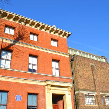 The outside of Leighton House Museum